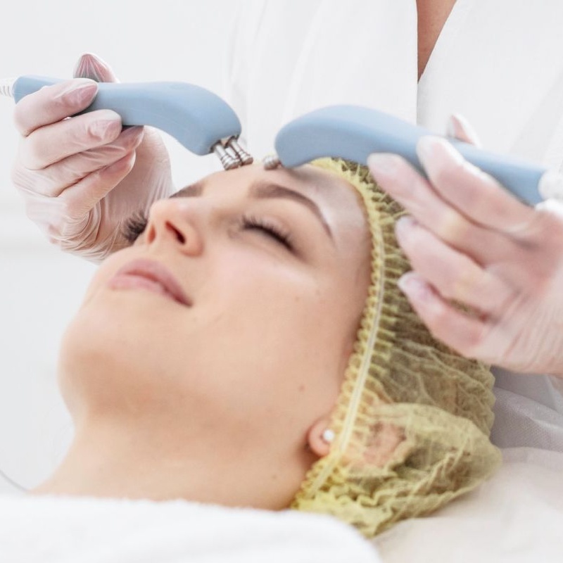tratamiento-facial-de-mesoterapia-virtual-con-activos